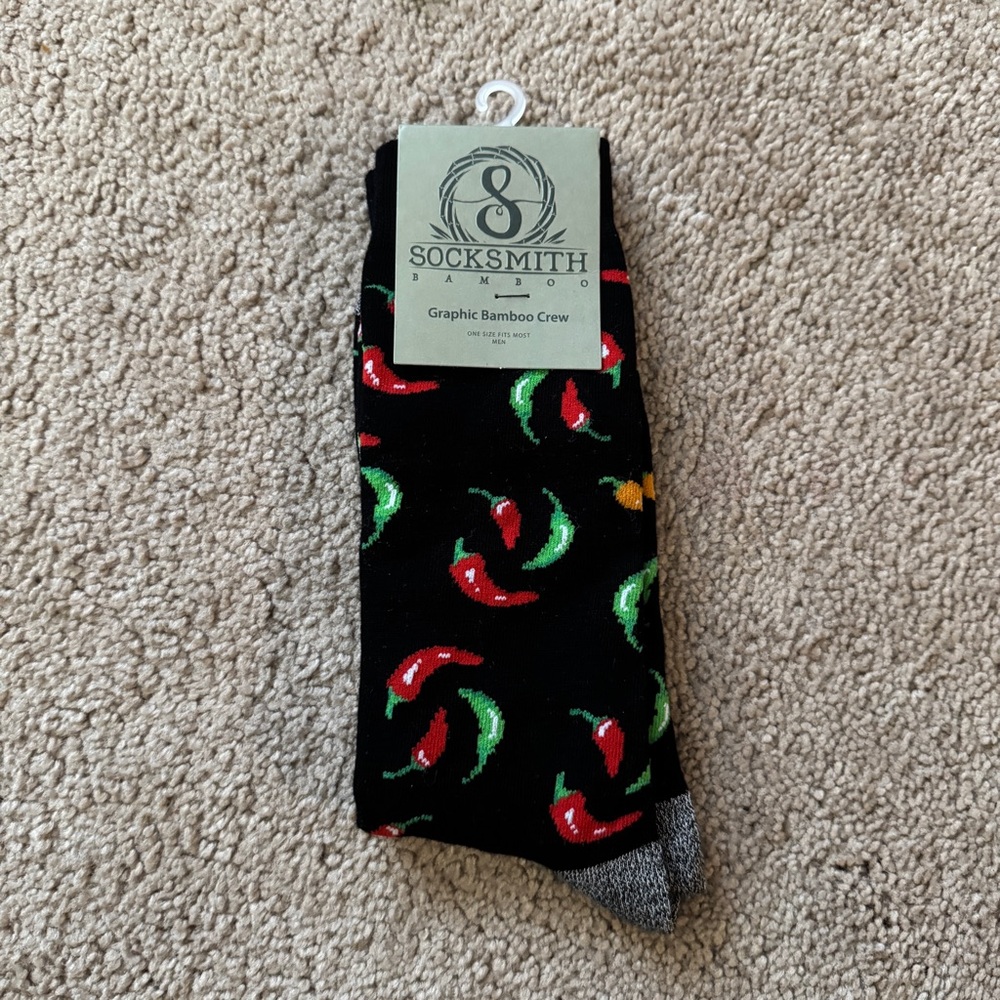 SOCKSMITH Bamboo Chili Pepper Crew Socks Mens